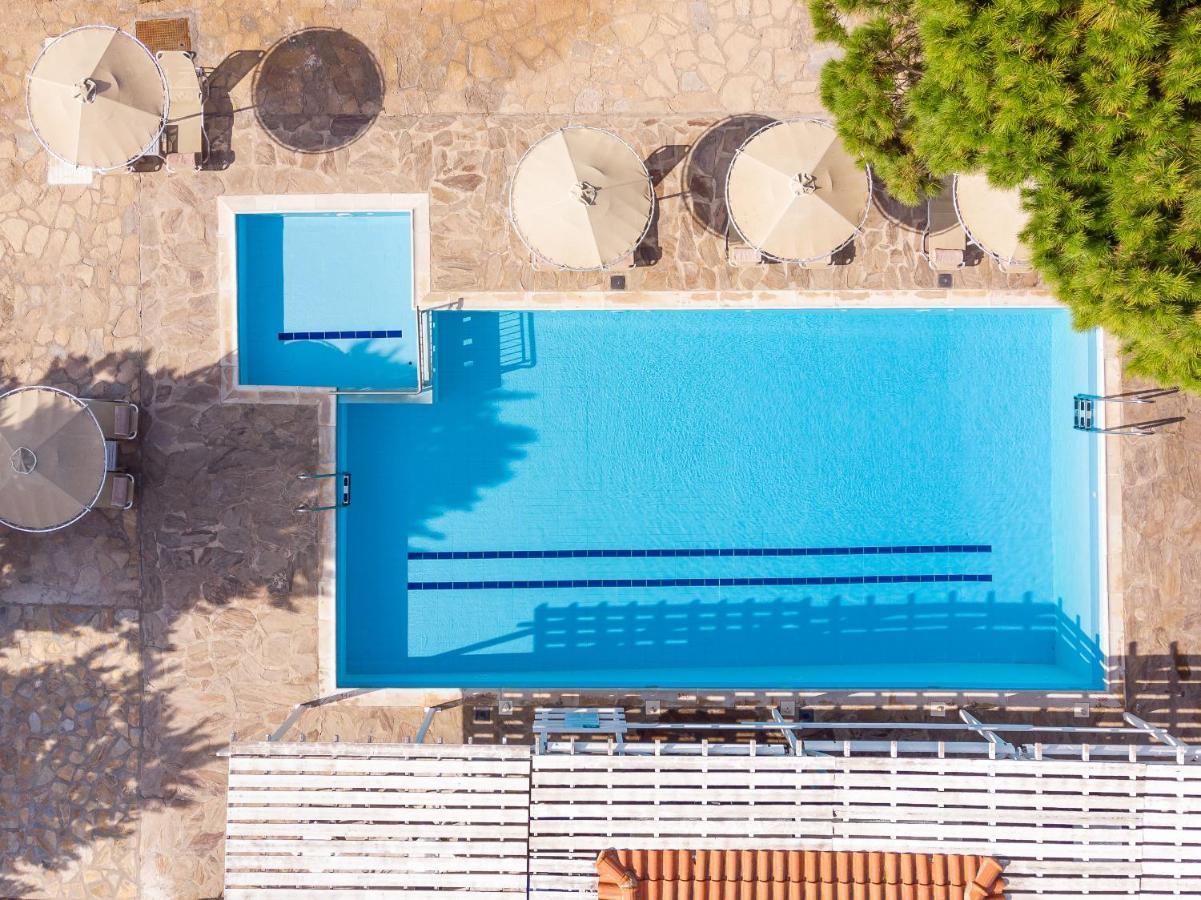 Hotel Ledra Marathókampos エクステリア 写真