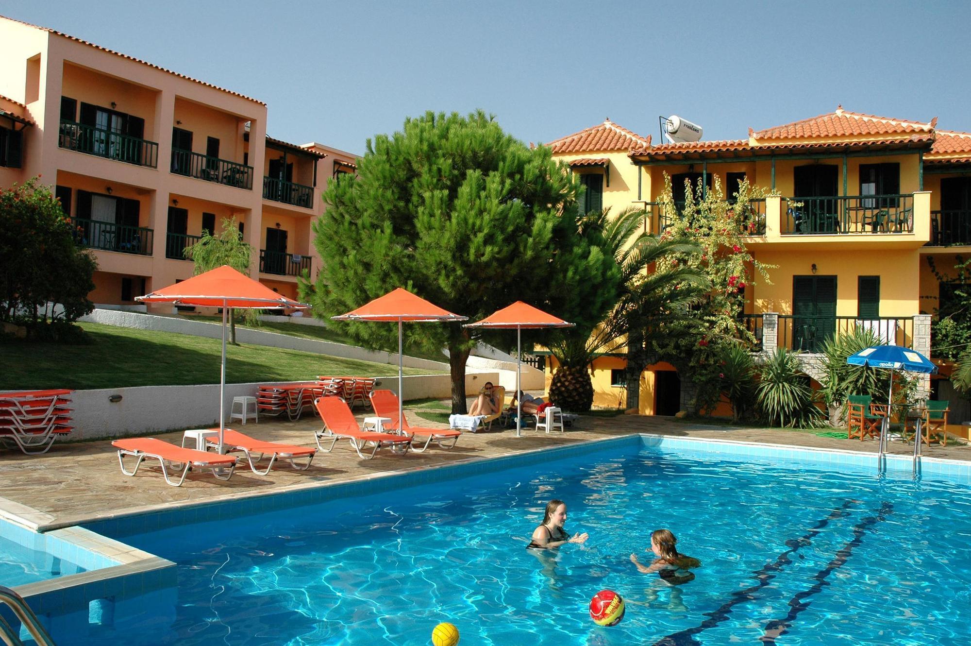 Hotel Ledra Marathókampos エクステリア 写真