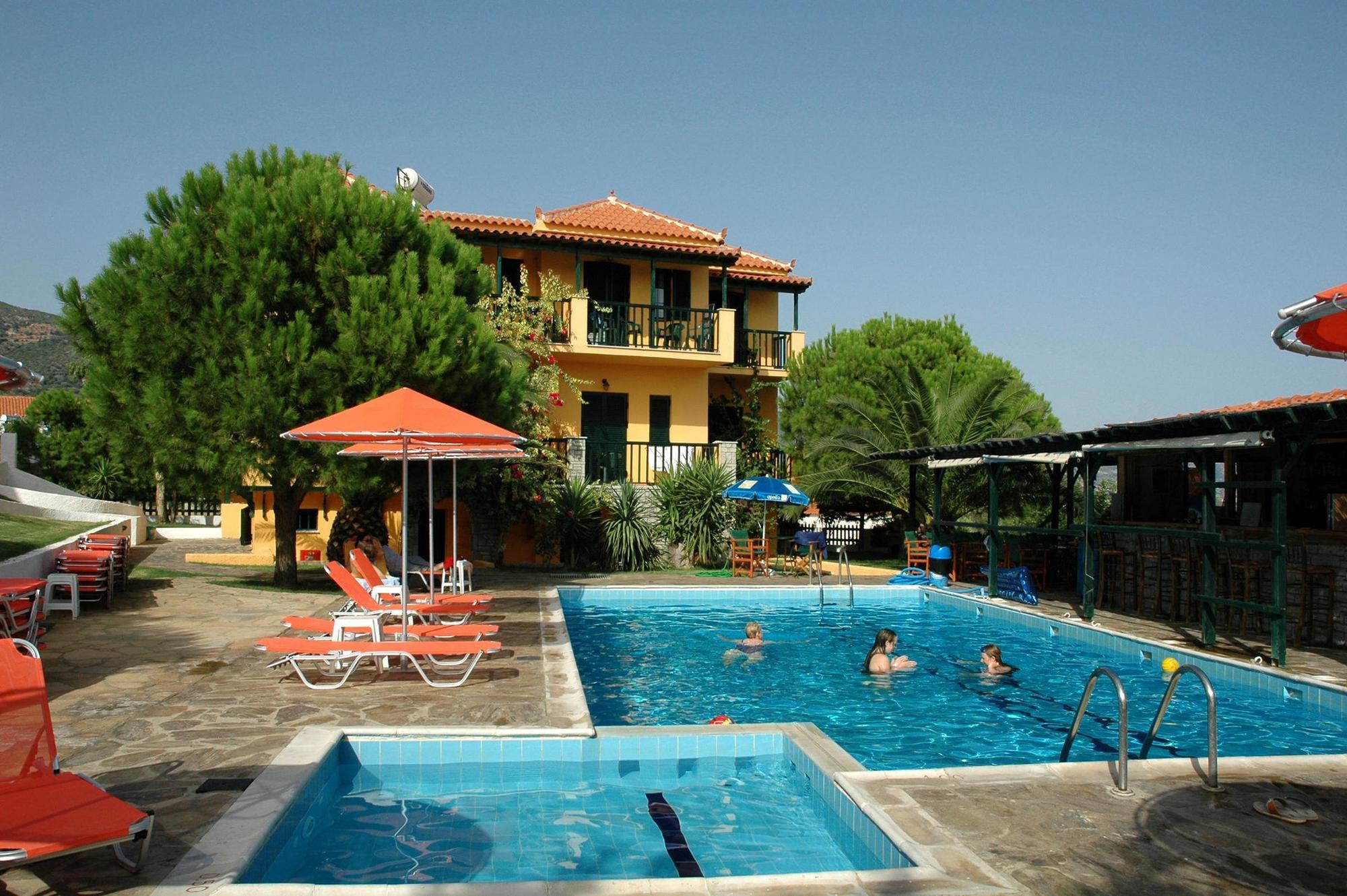 Hotel Ledra Marathókampos エクステリア 写真
