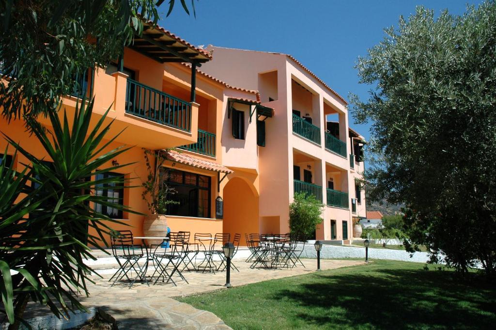Hotel Ledra Marathókampos エクステリア 写真