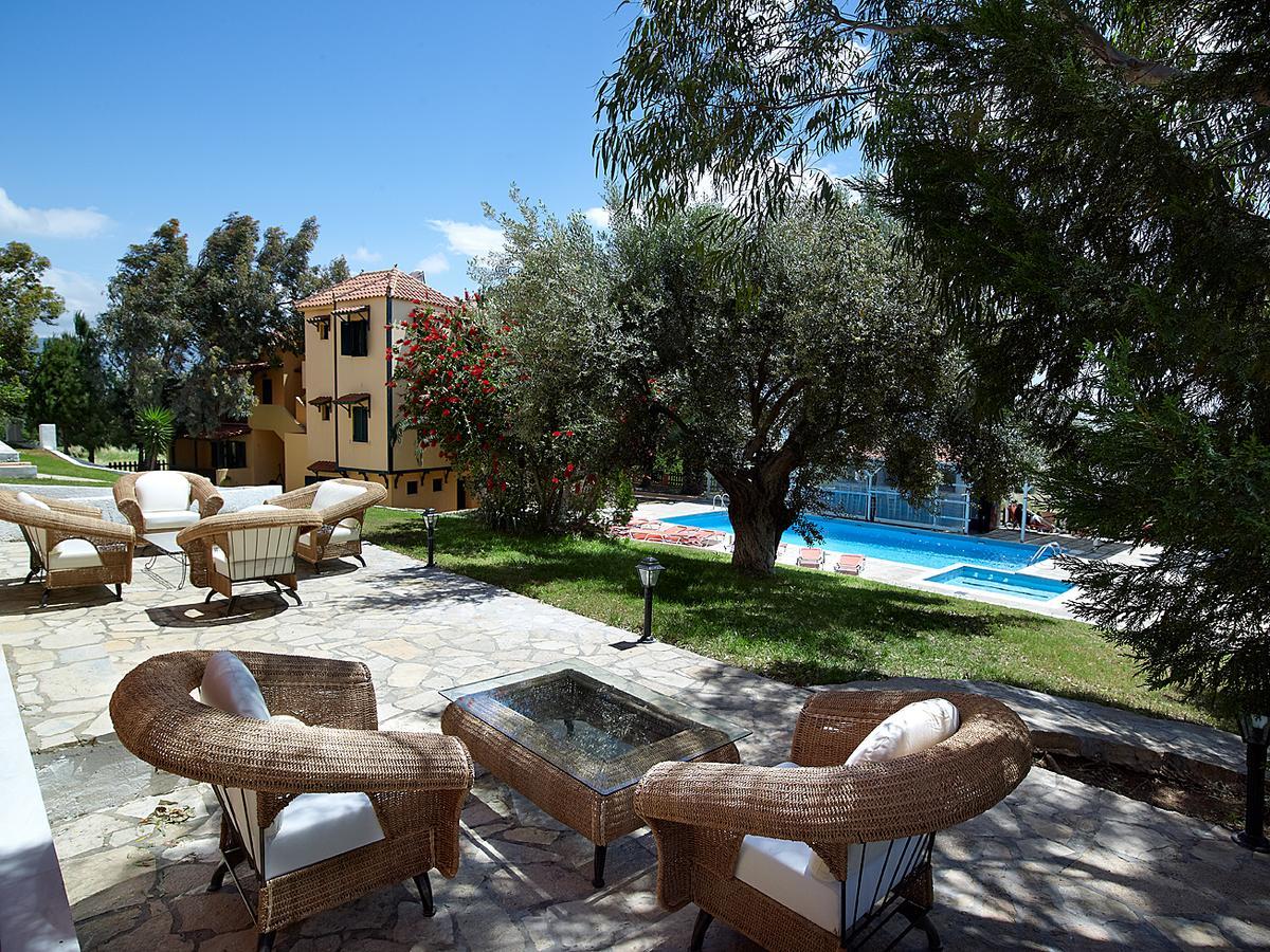 Hotel Ledra Marathókampos エクステリア 写真