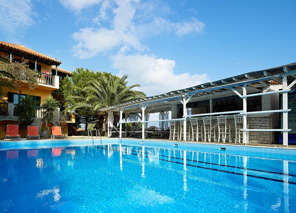 Hotel Ledra Marathókampos エクステリア 写真