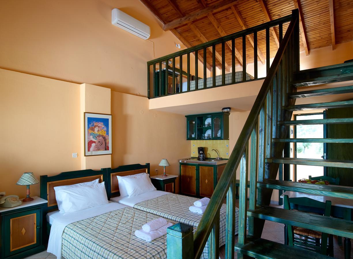 Hotel Ledra Marathókampos エクステリア 写真