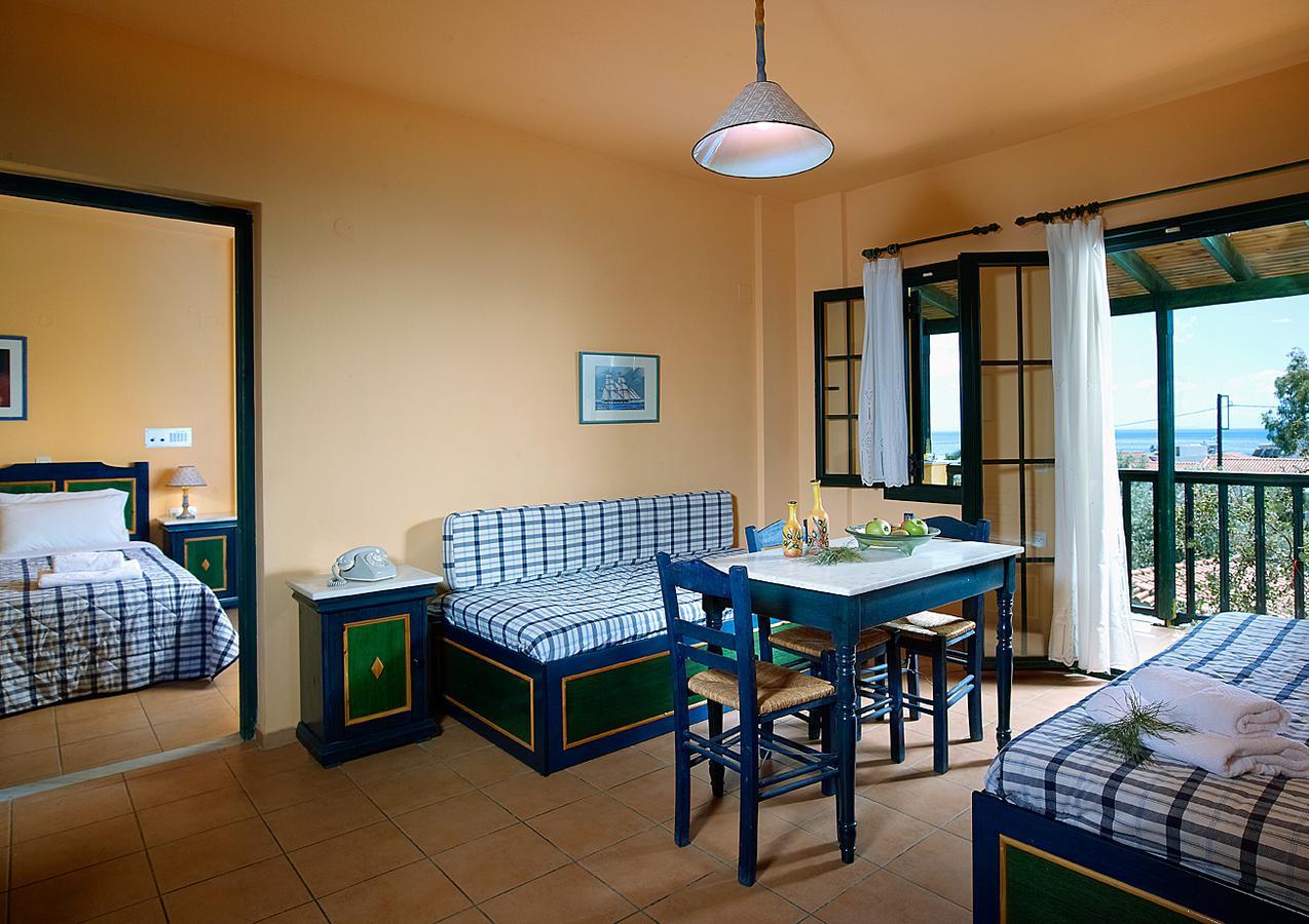 Hotel Ledra Marathókampos エクステリア 写真