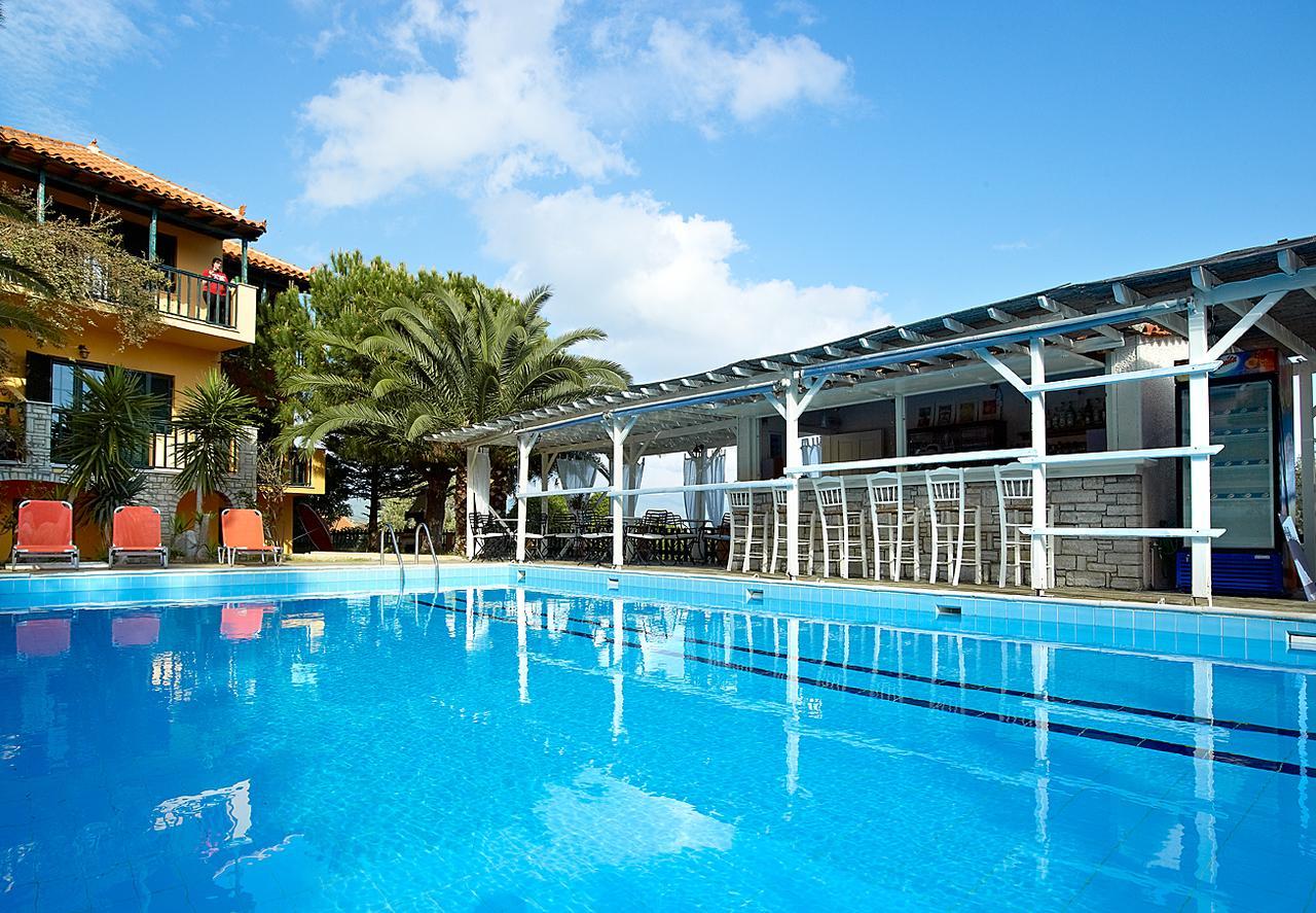 Hotel Ledra Marathókampos エクステリア 写真