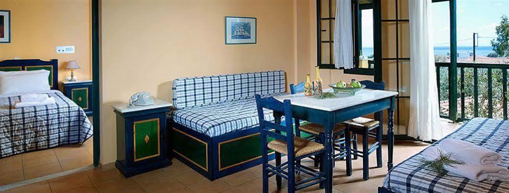 Hotel Ledra Marathókampos エクステリア 写真